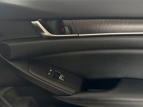 Certified 2021 Honda Accord Touring image 21