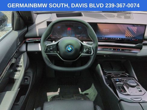 Certified 2024 BMW i5 eDrive40i w/ Premium Package RWD image 17