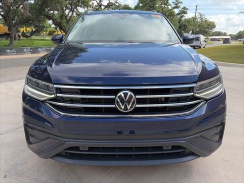 Used 2022 Volkswagen Tiguan SE AWD/4WD image 6