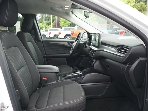 Used 2024 Ford Escape Active w/ Tech Pack #1 AWD/4WD image 7