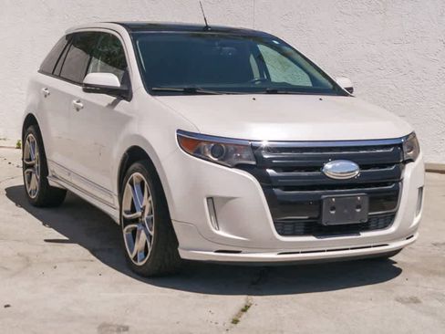 Used 2014 Ford Edge Sport w/ Driver Entry Package AWD/4WD image 3