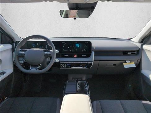 New 2026 Hyundai Ioniq 5 SE image 18