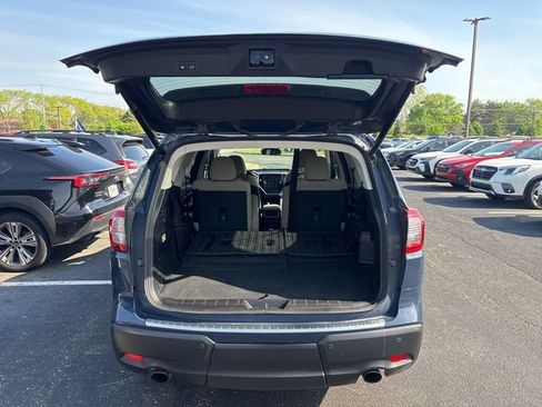 Used 2023 Subaru Ascent Premium w/ Convenience Package AWD/4WD image 9
