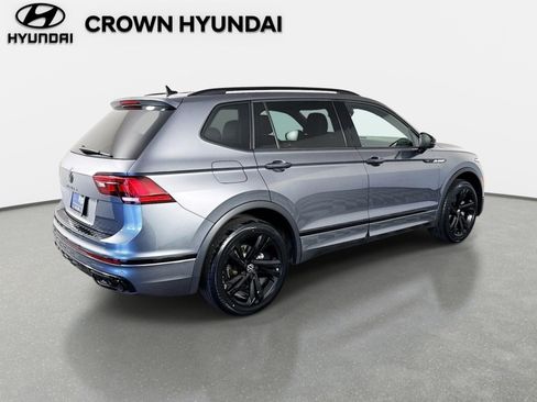 Used 2023 Volkswagen Tiguan SE R-Line FWD image 6