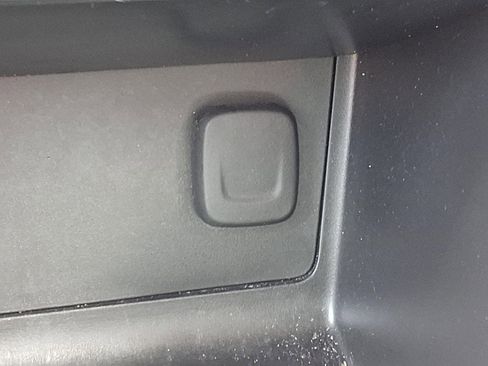 Used 2022 Chevrolet Colorado LT w/ Fleet Safety Package RWD image 20
