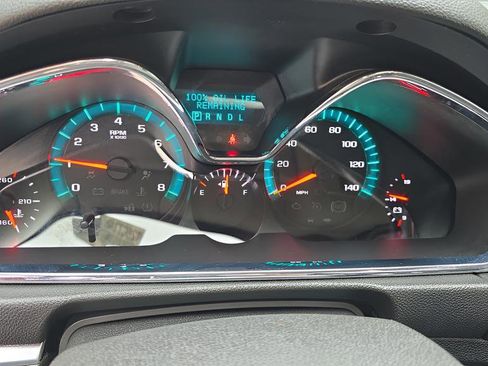 Used 2017 Chevrolet Traverse LT w/ Style and Technology Package FWD image 17