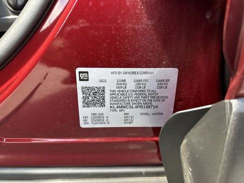 Used 2023 Buick Encore GX Preferred w/ Cold Weather Comfort Package AWD/4WD image 33