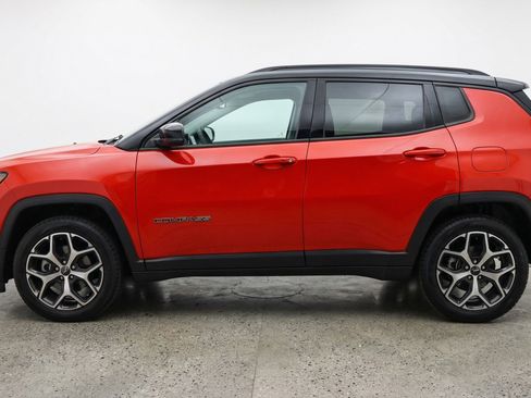 Used 2025 Jeep Compass Limited AWD/4WD image 5