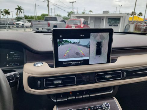 Certified 2023 Lincoln Aviator Reserve w/ Equipment Group 201A AWD/4WD image 40