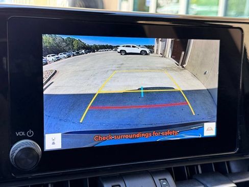 Used 2024 Toyota RAV4 XLE Premium FWD image 6