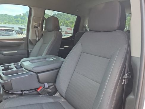Used 2025 Chevrolet Silverado 1500 LT AWD/4WD image 10