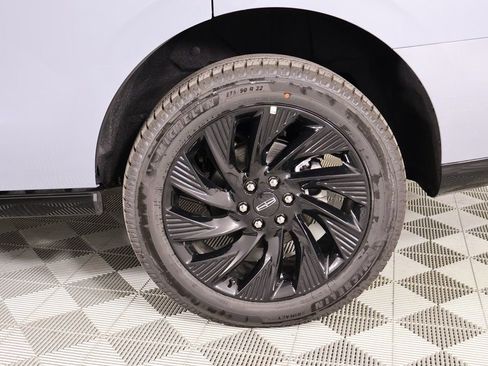 New 2025 Lincoln Navigator Reserve w/ Jet Appearance Package AWD/4WD image 20