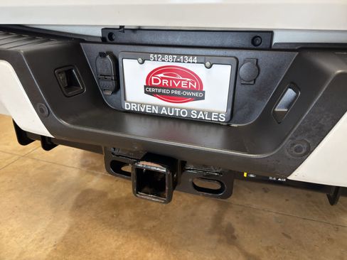 Used 2020 Ford F350 Limited image 9