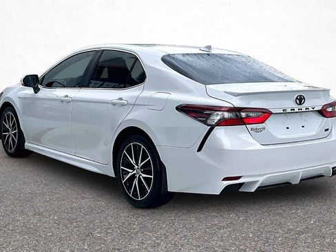 Used 2023 Toyota Camry SE w/ Convenience Package FWD image 5
