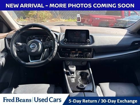 Used 2021 Nissan Rogue SV w/ Premium Package AWD/4WD image 11