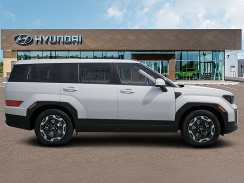 New 2026 Hyundai Santa Fe SE FWD image 5
