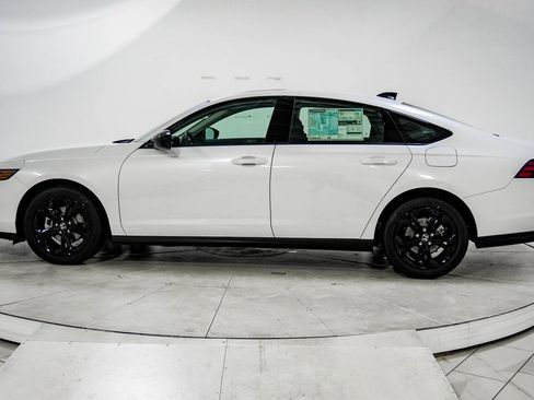 New 2025 Honda Accord SE image 5