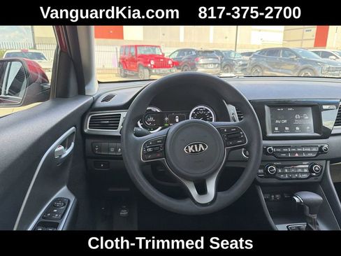 Used 2018 Kia Niro LX FWD image 13