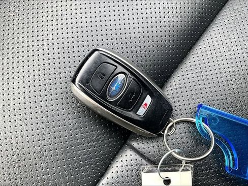 Used 2024 Subaru Ascent Touring image 11