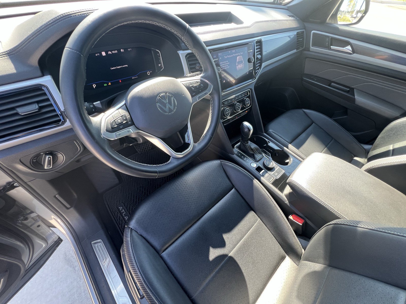 Used 2021 Volkswagen Atlas Cross Sport SEL AWD/4WD image 17