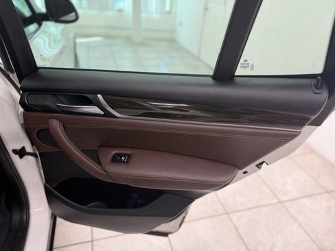 Used 2017 BMW X3 xDrive28i AWD/4WD image 18