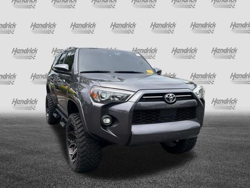Used 2023 Toyota 4Runner SR5 Premium w/ Moonroof Package AWD/4WD image 5