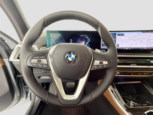 New 2026 BMW X5 xDrive40i w/ Premium Package AWD/4WD image 12