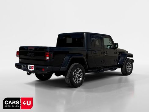 Used 2024 Jeep Gladiator Sport AWD/4WD image 7