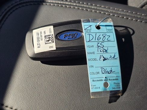 New 2025 Ford Maverick XLT w/ Black Appearance Package image 31