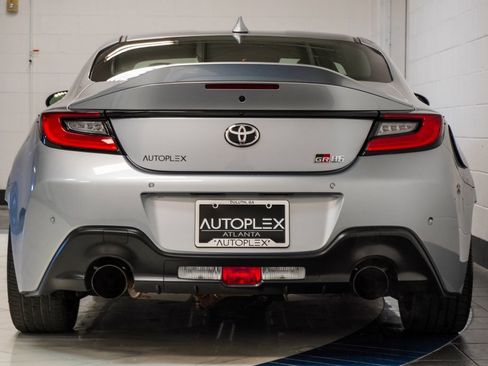 Used 2022 Toyota GR86 Premium image 32