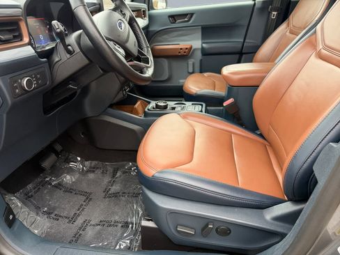 Used 2022 Ford Maverick Lariat w/ Lariat Luxury Package image 16