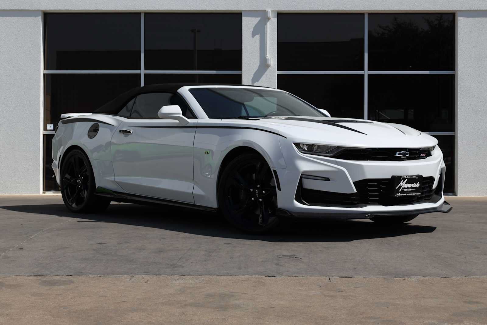 Used 2020 Chevrolet Camaro SS RWD image 7