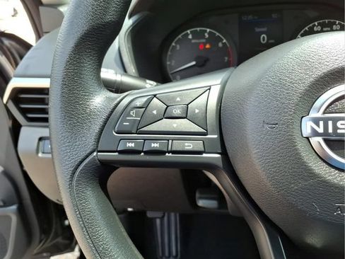 Used 2023 Nissan Altima 2.5 S FWD image 16