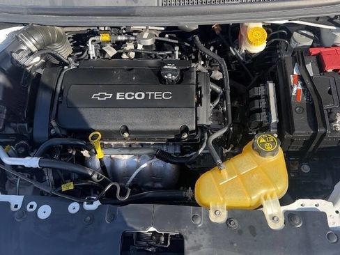 Used 2017 Chevrolet Sonic LT image 17