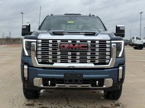 Used 2026 GMC Sierra 2500 Denali w/ Denali Reserve Package image 2