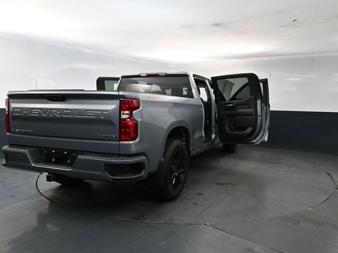 Used 2023 Chevrolet Silverado 1500 Custom AWD/4WD image 29