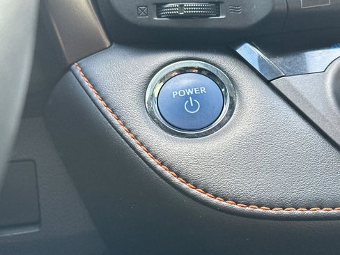 Used 2017 Toyota RAV4 SE image 24