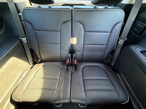 Used 2018 GMC Acadia Denali w/ LPO, Cargo Package image 10