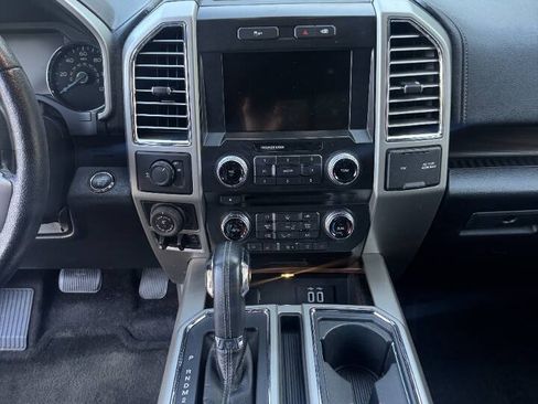 Used 2016 Ford F150 Lariat w/ Equipment Group 502A Luxury RWD image 14
