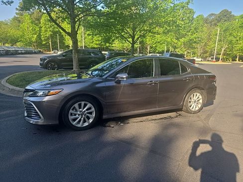 Used 2024 Toyota Camry LE w/ Convenience Package FWD image 1