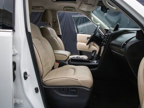 Used 2024 Nissan Armada Platinum w/ Captain's Chairs Package image 16