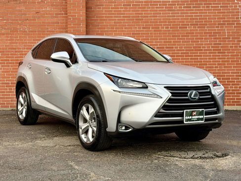 Used 2017 Lexus NX 300h AWD image 3