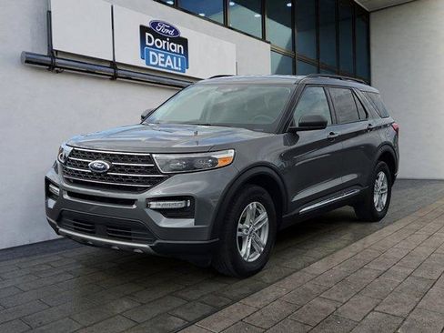Certified 2023 Ford Explorer XLT w/ Equipment Group 202A AWD/4WD image 7