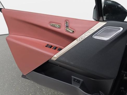 Certified 2024 BMW iX M60 AWD/4WD image 24