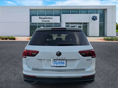 Used 2022 Volkswagen Tiguan SE image 6