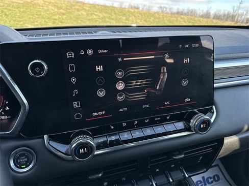 Used 2024 GMC Canyon Elevation w/ Convenience Package image 18