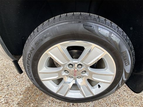 Certified 2015 GMC Sierra 1500 SLT w/ SLT Preferred Package image 31