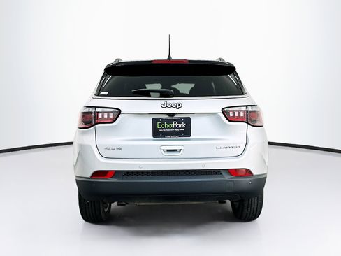 Used 2025 Jeep Compass Limited AWD/4WD image 7