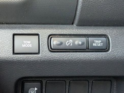 Used 2023 Nissan Frontier Pro-X w/ Technology Package image 34