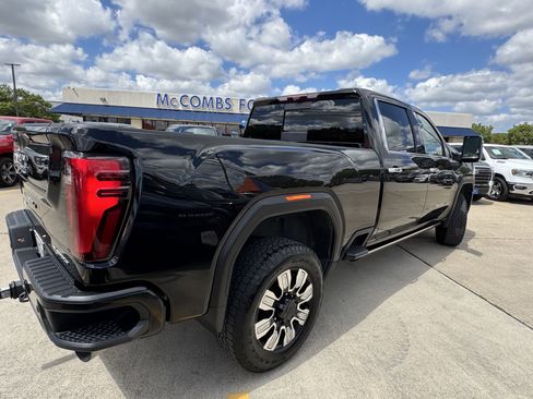 Used 2024 GMC Sierra 2500 Denali w/ Denali Reserve Package image 7